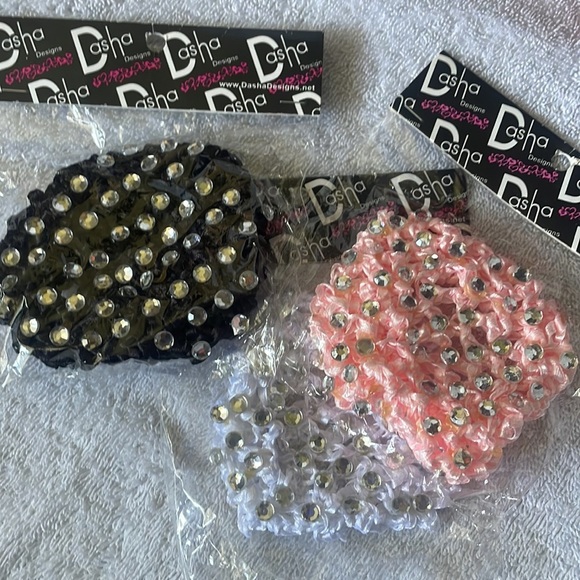 Dasha Designs - 3 pack Rhinestone (Crystal) crocheted bun covers - ballet dancer - Picture 11 of 14